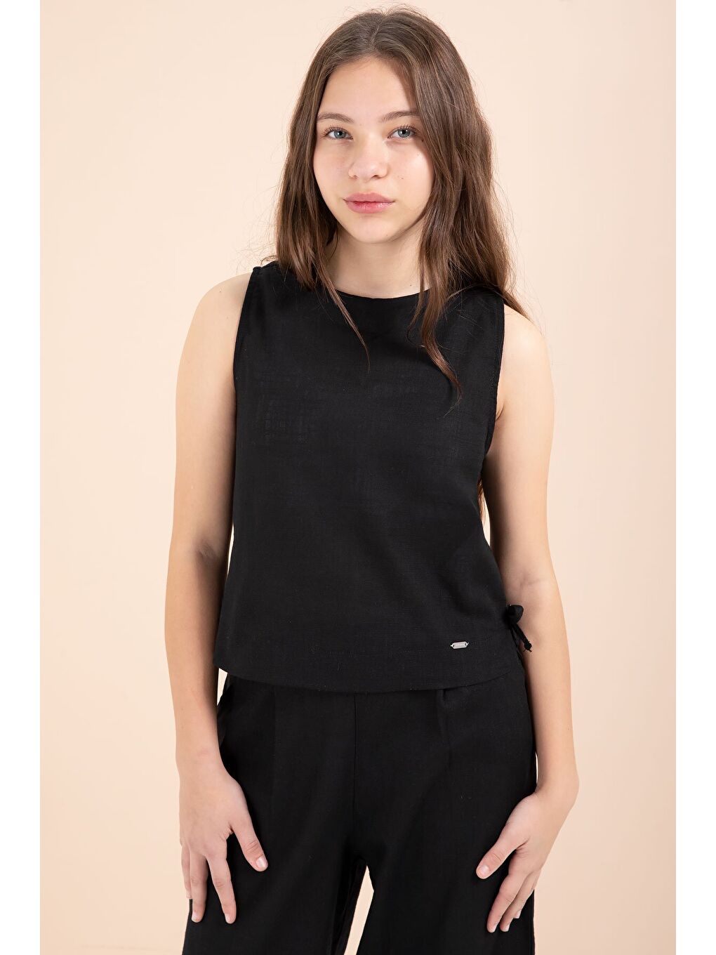 Siyah Geniş Paça Pantolonlu Kız Çocuk Keten Croplu Takım 23447-3