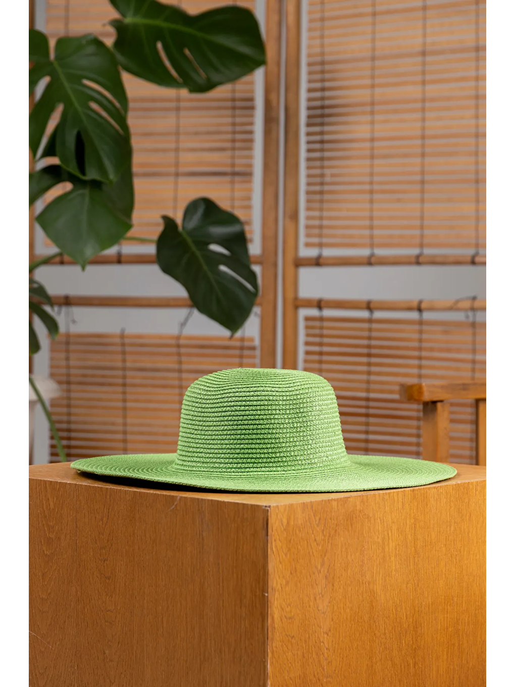 Geniş Kenarlı Yeşil Örgü Desenli Moda Ve Fonksiyonel Şapka Güneşten Koruma Hsr2005-1
