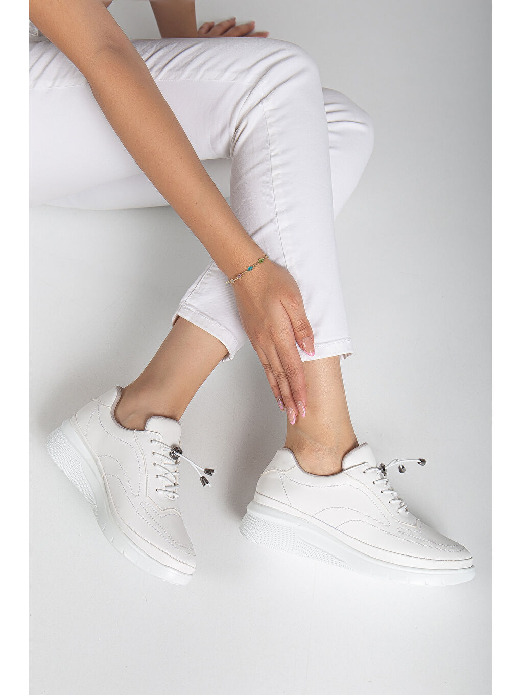 Beyaz D12221 Günlük Ortopedik Kadın Sneaker Spor Ayakkabı