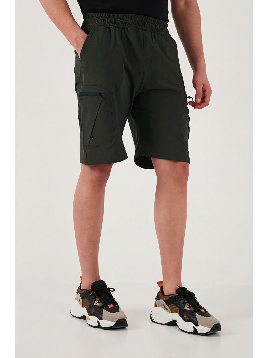 Haki Normal Kalıp Kargo Cepli Lastikli Bel Bermuda Şort 693263-3