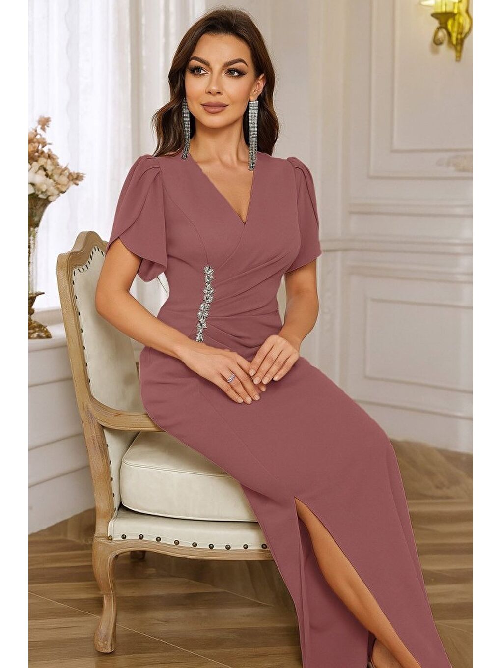 Pembe Kadın Kısa Kollu Kruvaze Yakalı Belden çiçek Aksesuarlı Yırtmaçlı Ithal Krep Elbise-2