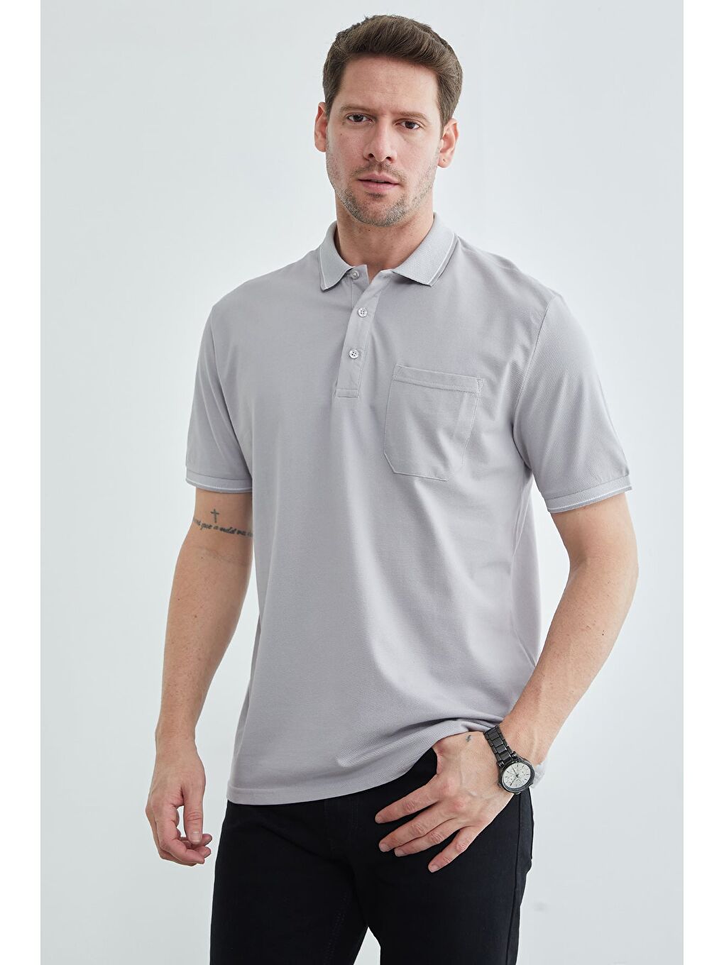 Gri Düğmeli Tek Cepli Polo Yaka Tişört-2