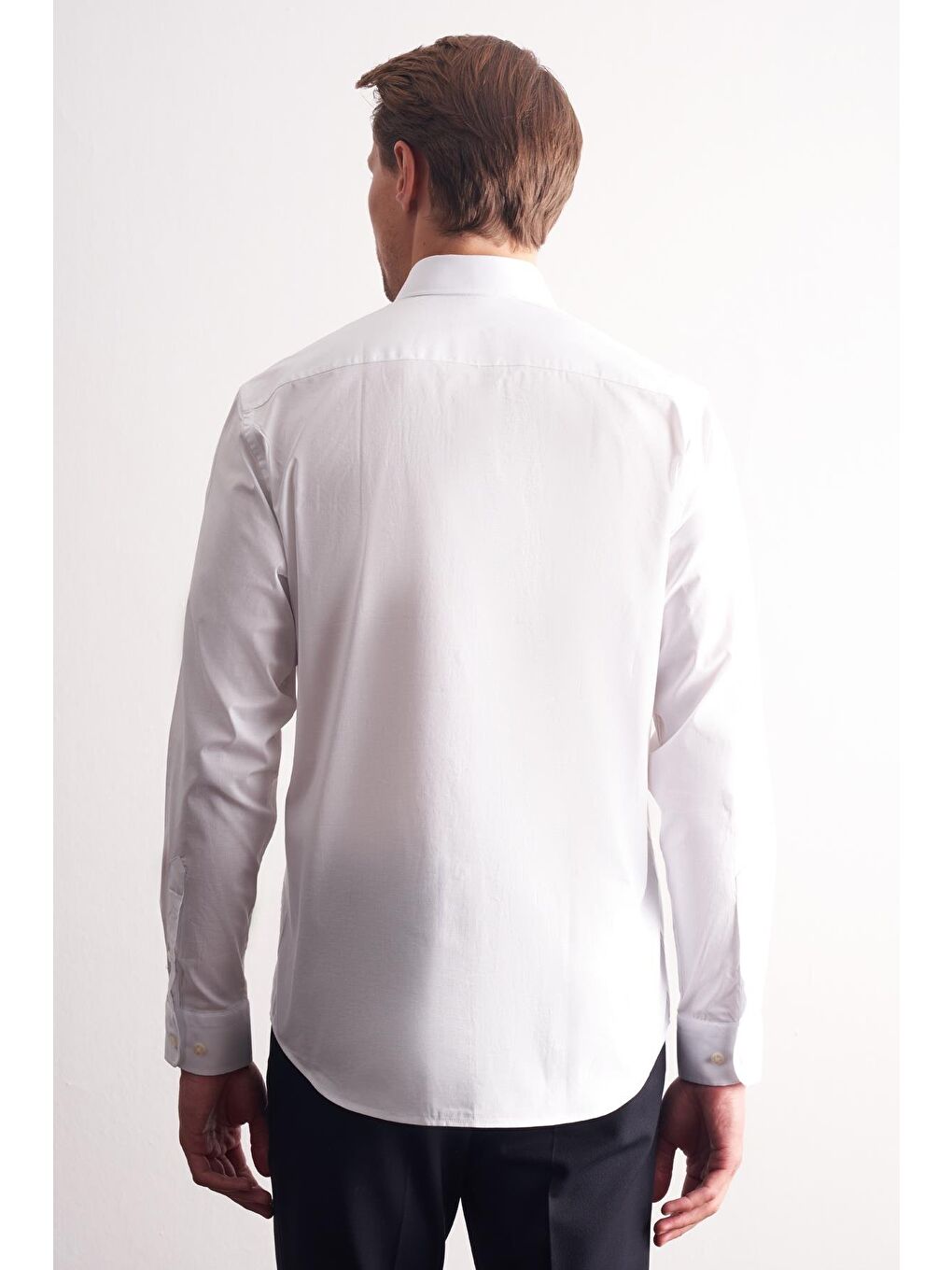 Beyaz Yarım İtalyan Yaka Uzun Kol Premium Slim Fit Pamuklu Gömlek 1004255198-5