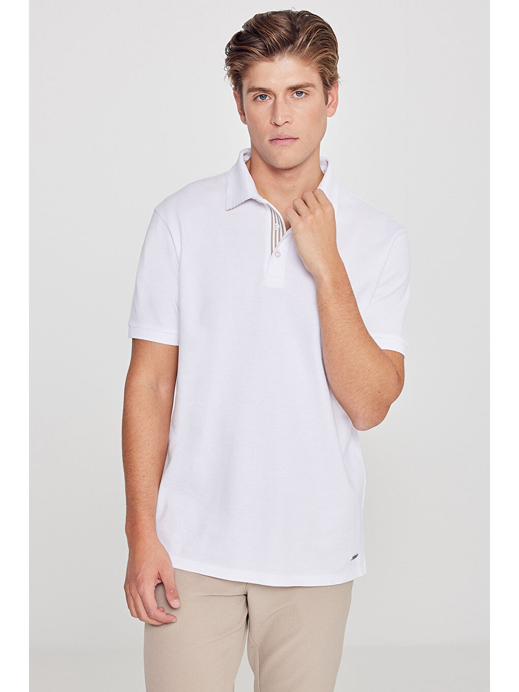 Erkek Beyaz %100 Pamuk Standart Fit Normal Kesim Polo Yaka Tişört-2