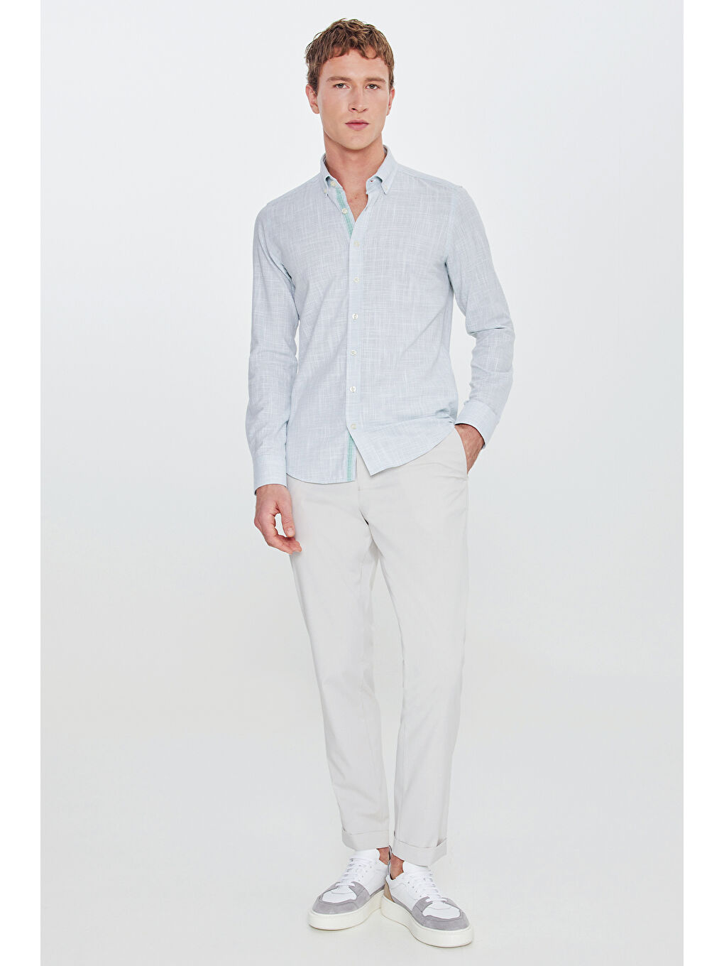 Erkek Haki Slim Fit Dar Kesim Düğmeli Yaka Armürlü Gömlek-1