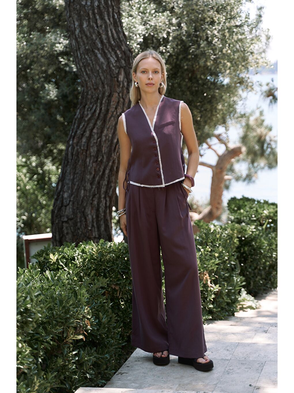 Shonas Bağcık Detay Bordo Yelek Pantolon Takım-1