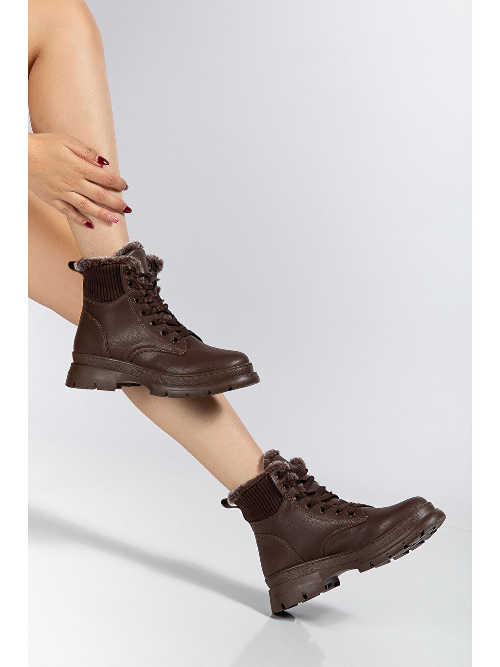 Kahverengi Natalya Soğuk Geçirmez Kışlık Kadın Bot & Bootie-1