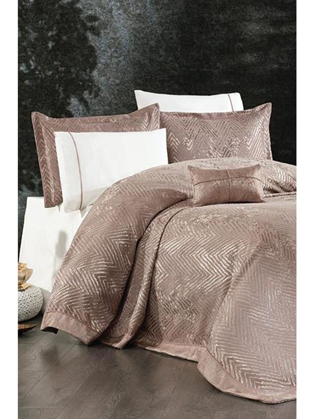 Bej Asu 7 Parça İpek Kadife Şönil Pike Takımı Vizon