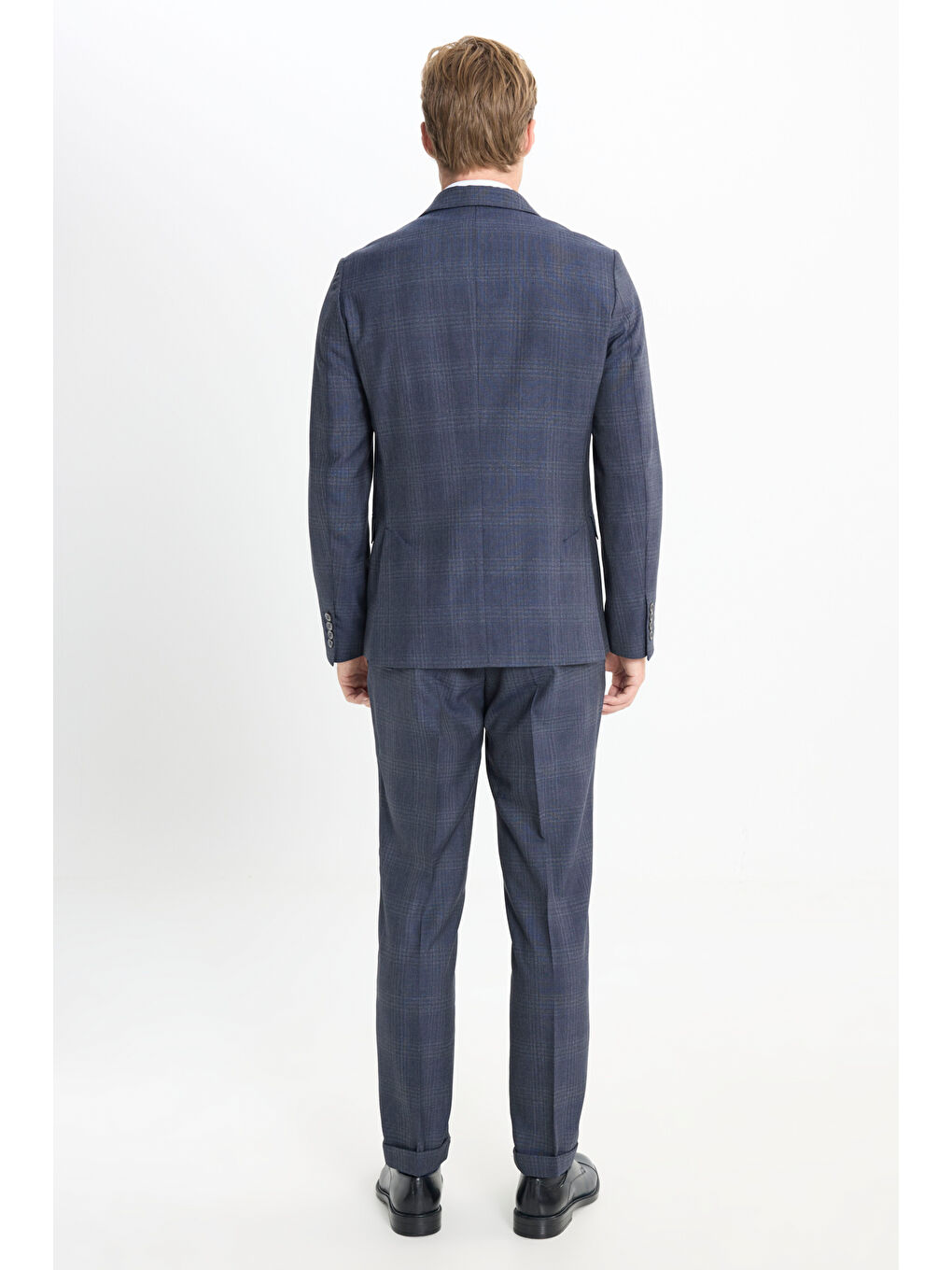 Erkek Lacivert %100 Yün Slim Fit Dar Kesim Kırlangıç Yaka Kareli Kruvaze Takım Elbise-7