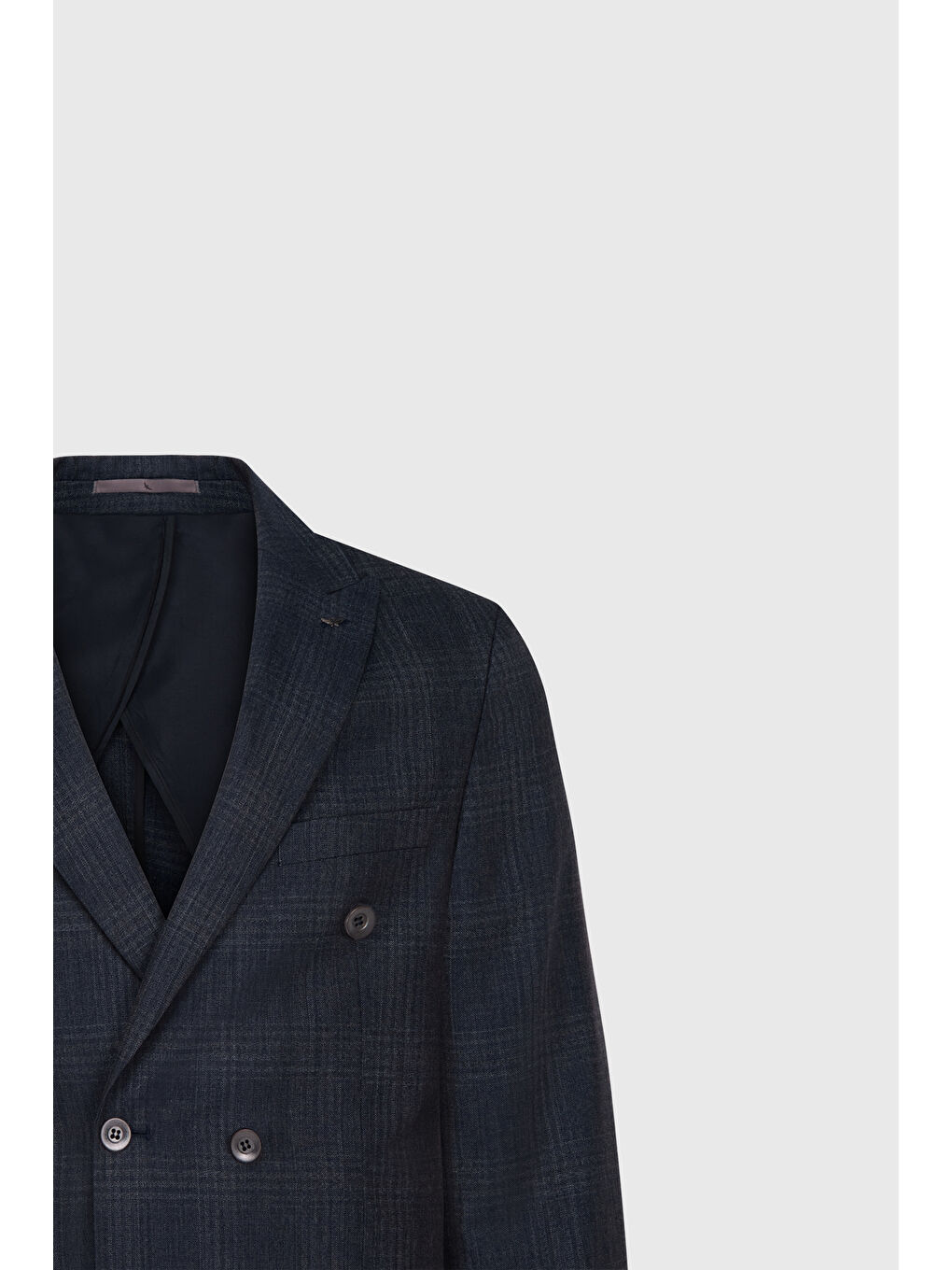 Erkek Lacivert %100 Yün Slim Fit Dar Kesim Kırlangıç Yaka Kareli Kruvaze Takım Elbise-10