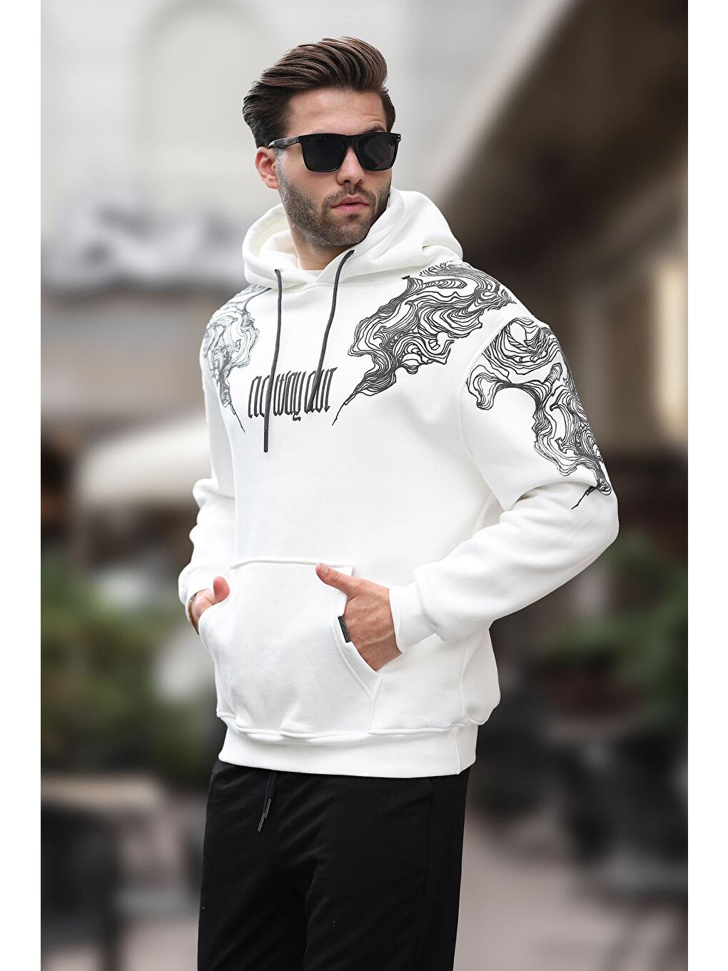 Madmext Ekru Kapüşonlu Cep Detaylı Baskılı Erkek Sweatshirt 7052 - 2