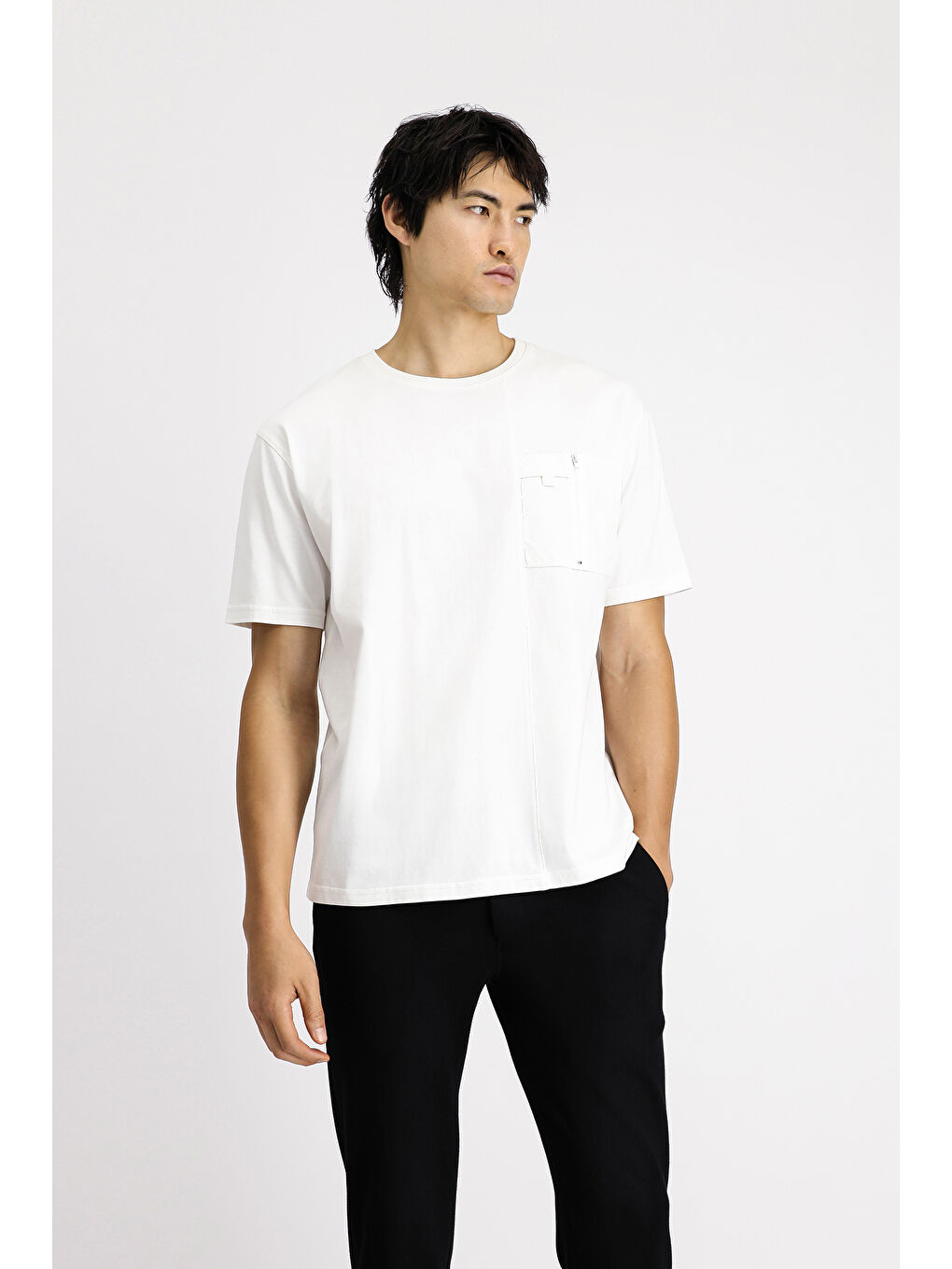 Beyaz Bisiklet Yaka Oversize Pamuk Tişört