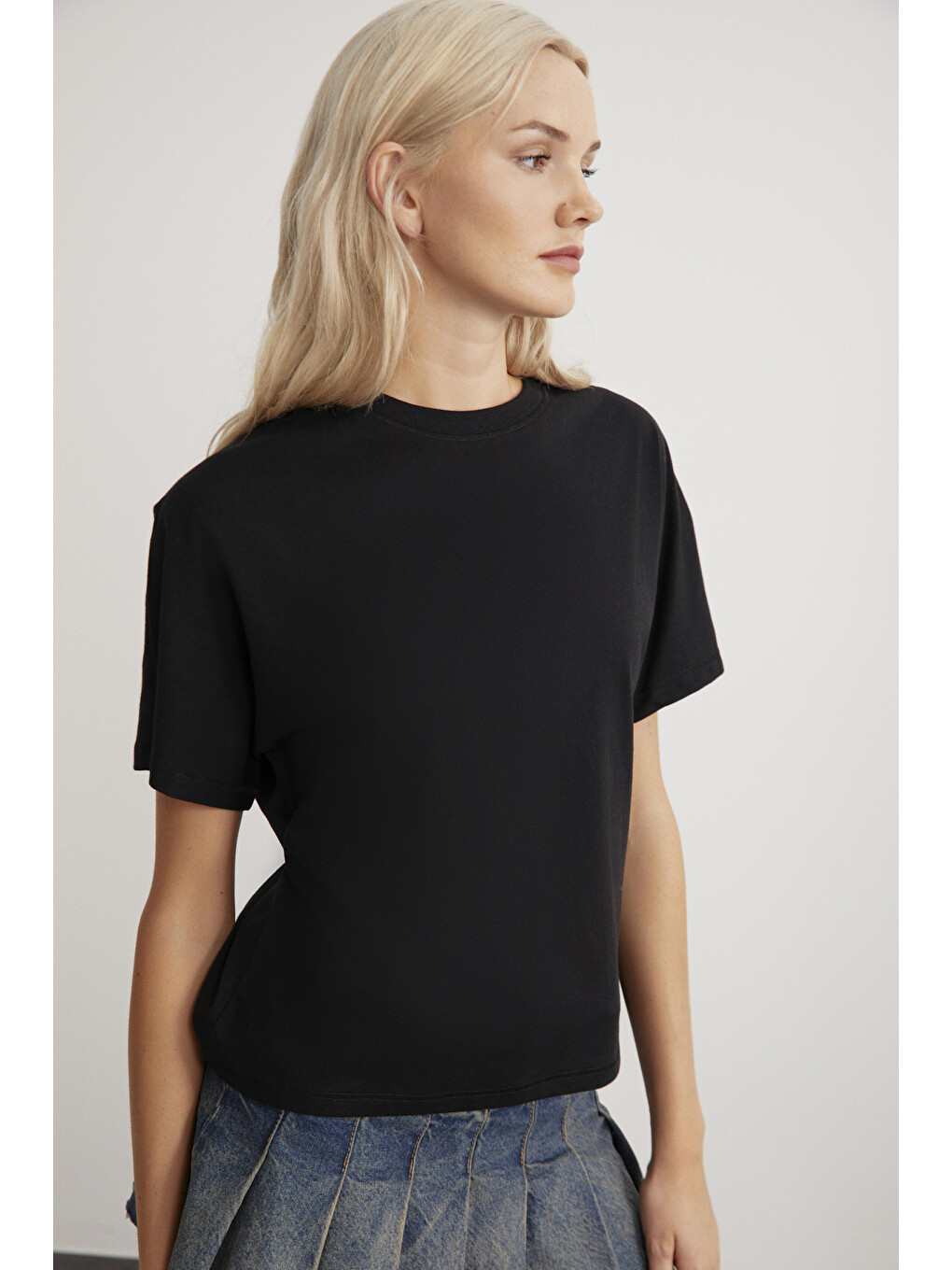 Siyah LOTTIE Kadın %100 Organik Pamuklu Regular Kalıp Bisiklet Yaka Basic Kısa Kollu SİYAH T-Shirt-2