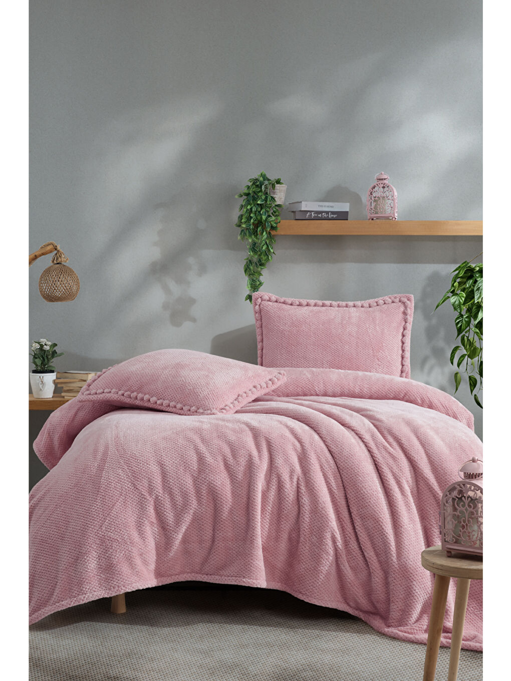 Pembe Welsoft Ponpon Detaylı Yatak Örtüsü Seti Çift Kişilik Masse Pudra-1