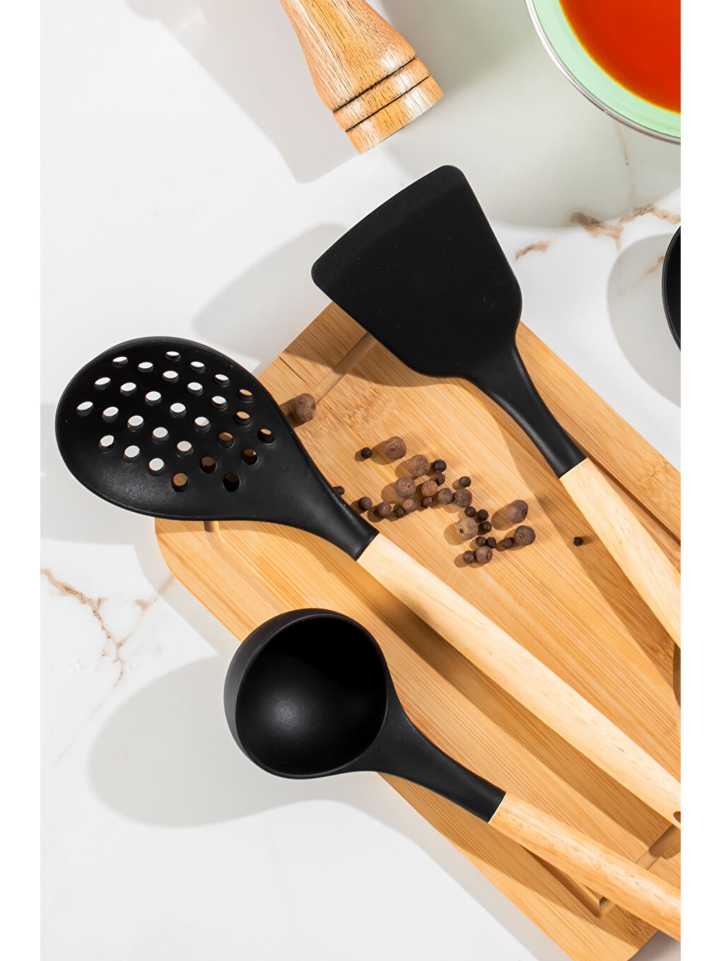 3168 Ahşap Silikon 4 Parça Servis Takımı Seti Siyah-1