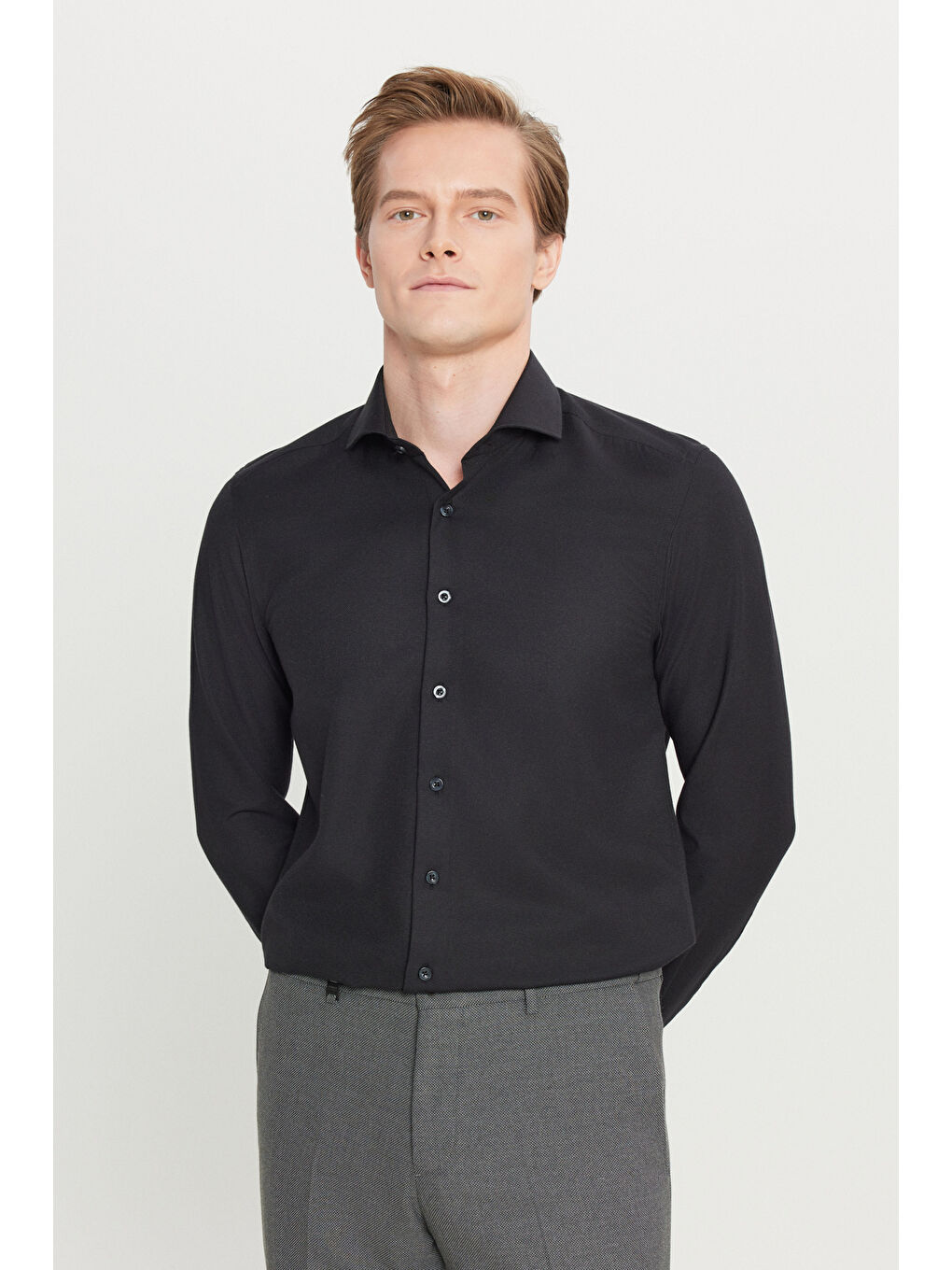 Erkek Siyah Pamuklu Oxford Tailored Slim Fit Dar Kesim Küçük İtalyan Yaka Armürlü Gömlek-2