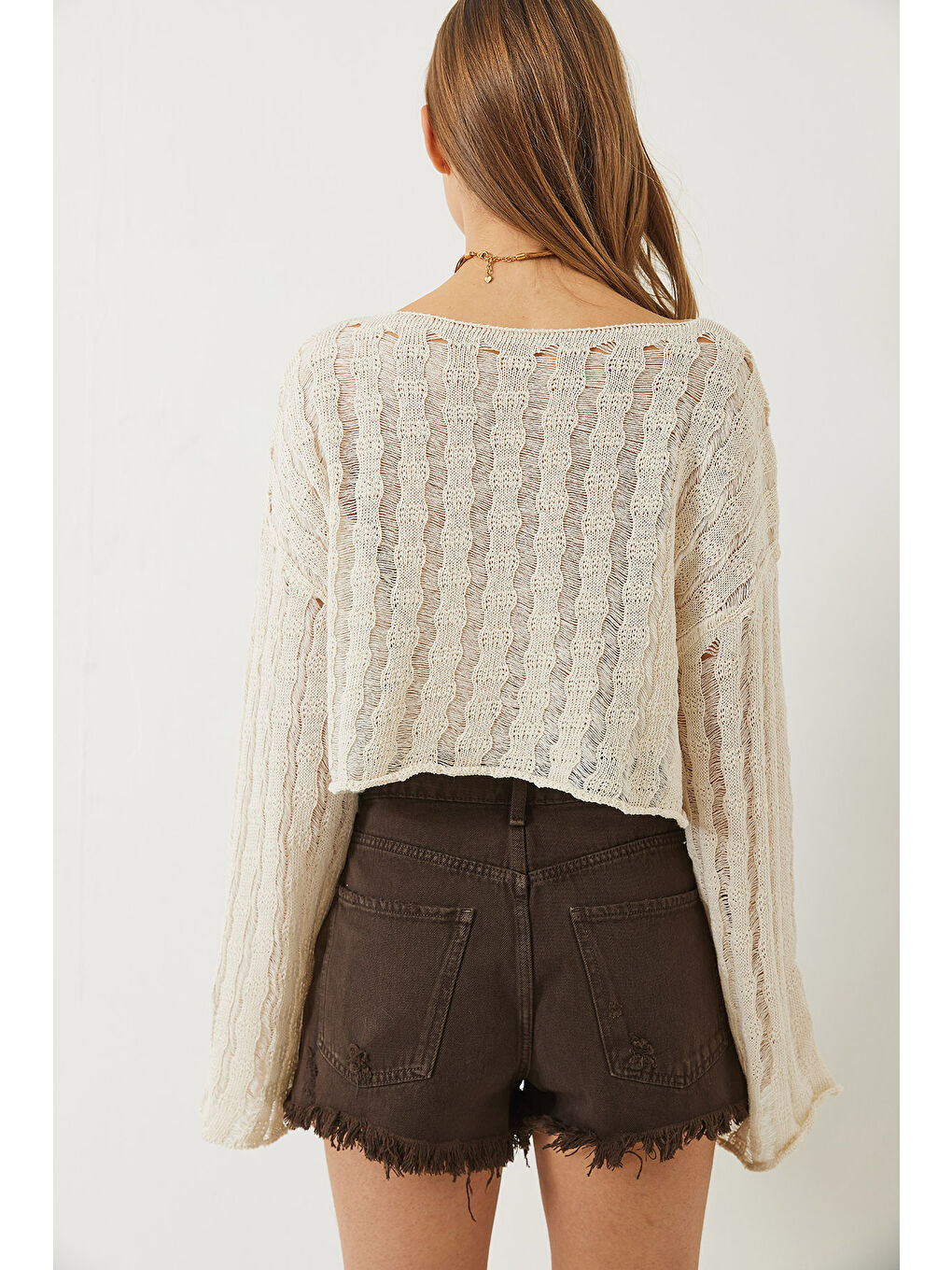 Bej Kadın Kayık Yaka Uzun Kollu Ajurlu Örgü Oversize Crop Bluz-5