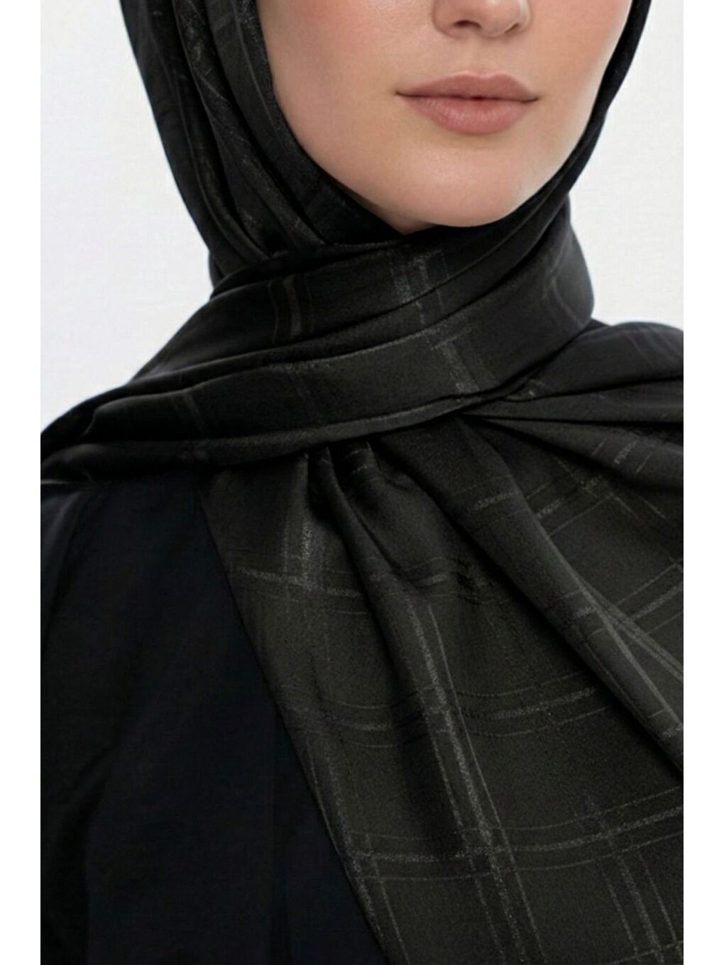 & YAQA Kare Desen Jakarlı Siyah Şal-1