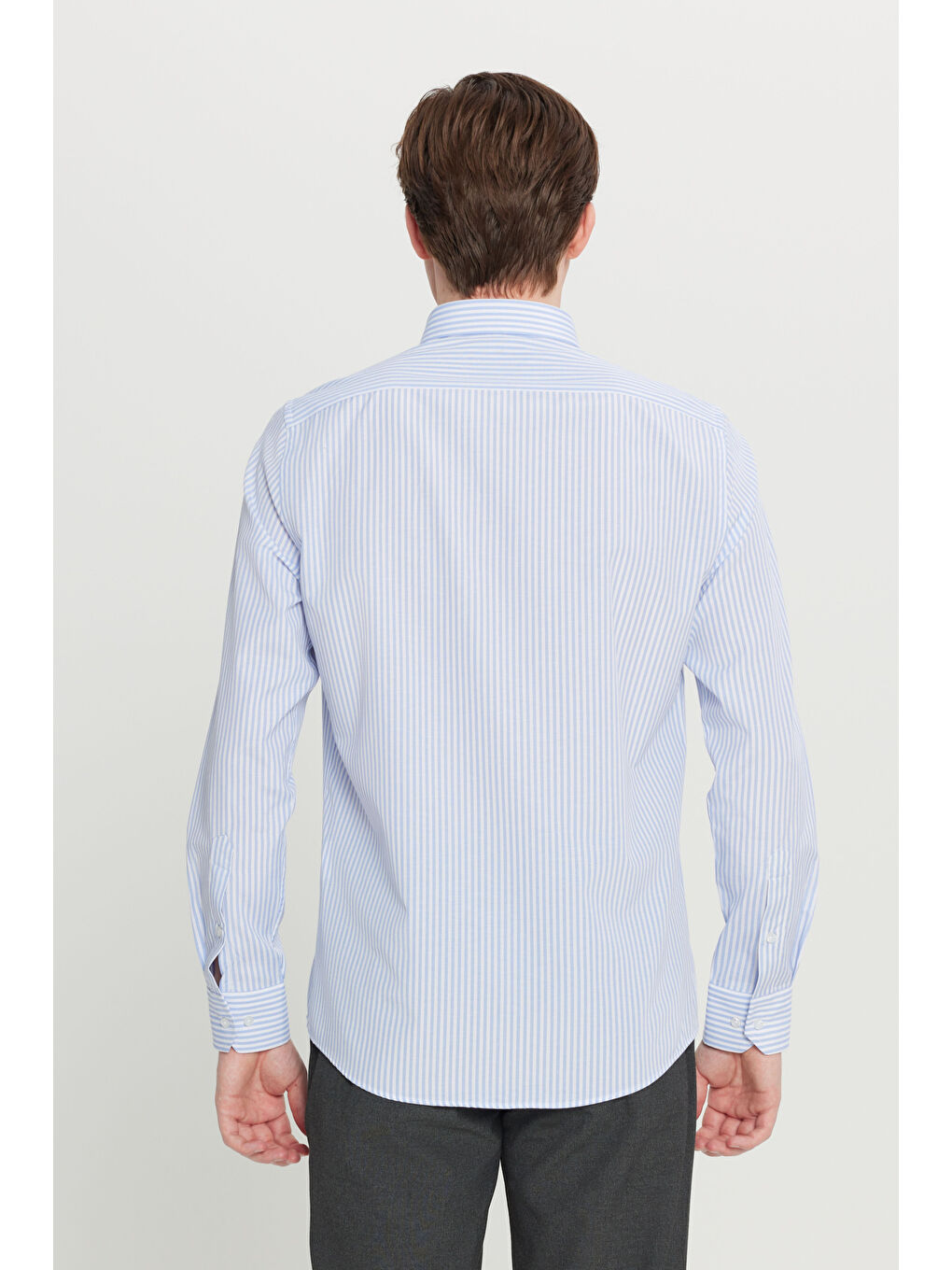 Erkek Beyaz-Mavi Pamuklu Tailored Slim Fit Dar Kesim Düğmeli Yaka Çizgili Gömlek-4