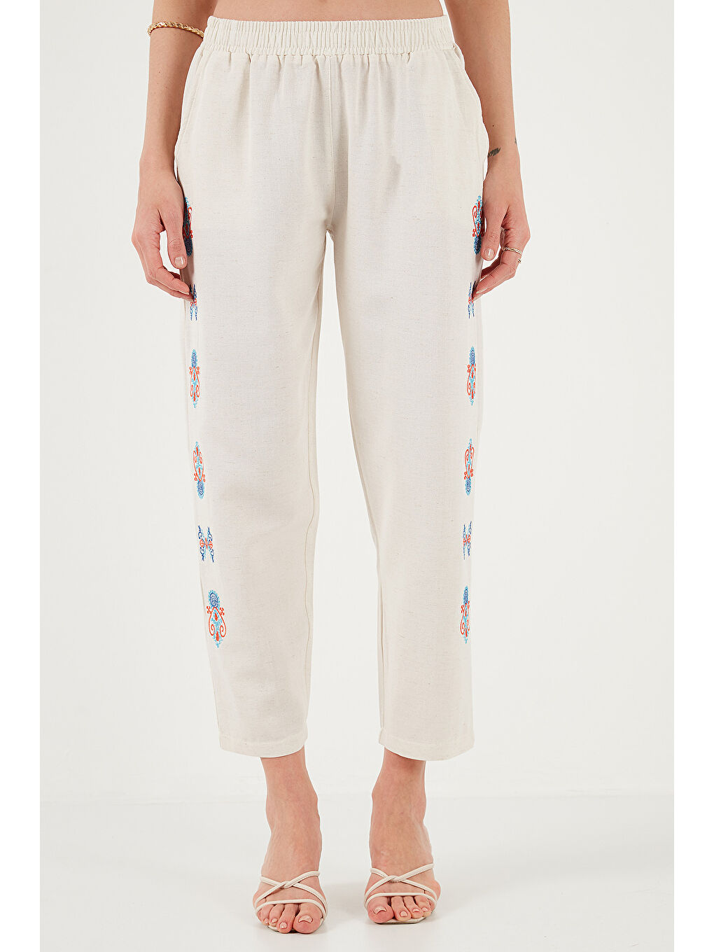 Bej Bohem İşlemeli Keten Ve Pamuk Karışımlı Şalvar Kadın Pantolon 5865050-1