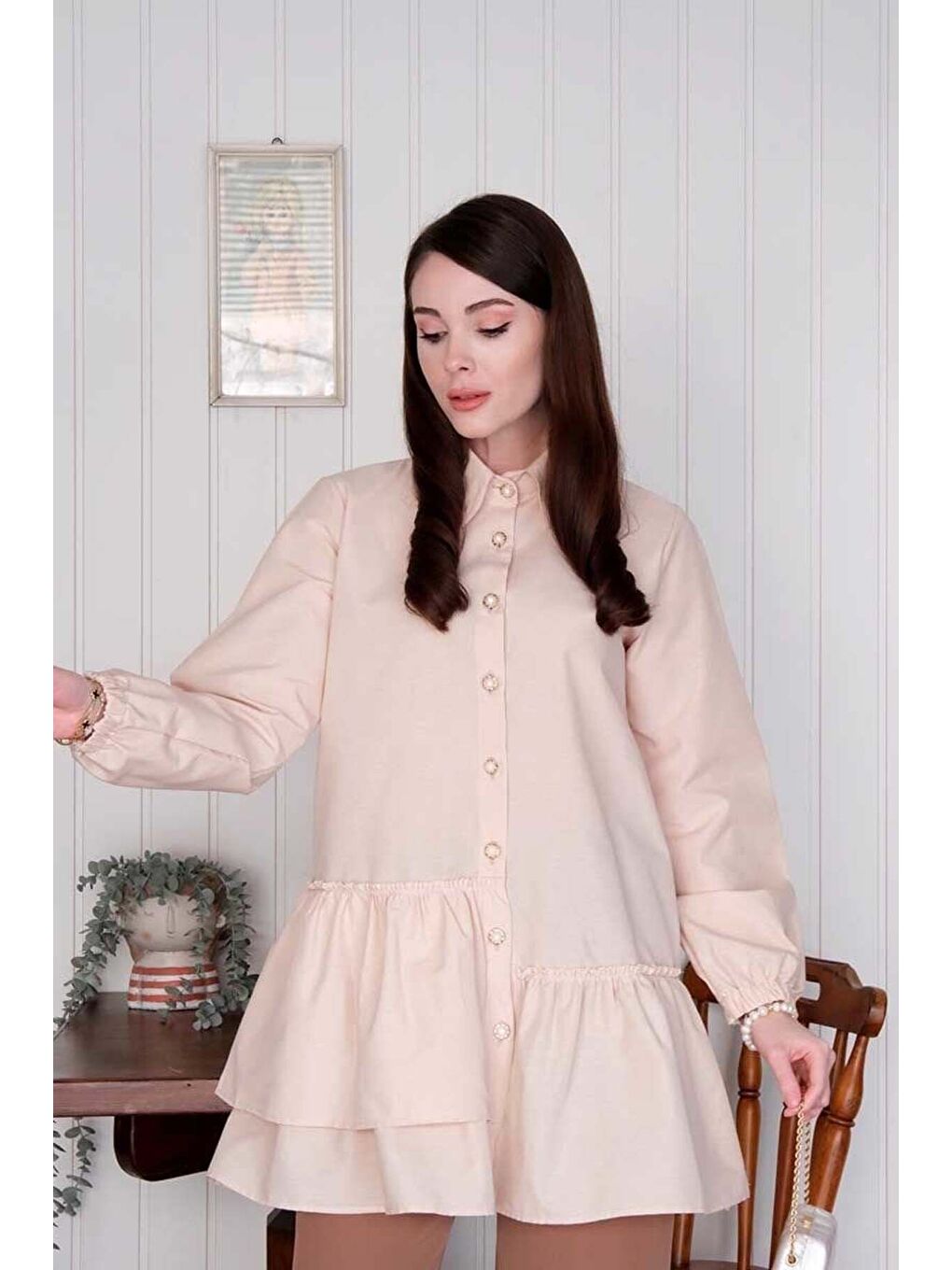 Ekru Krem Asimetrik Gömlek