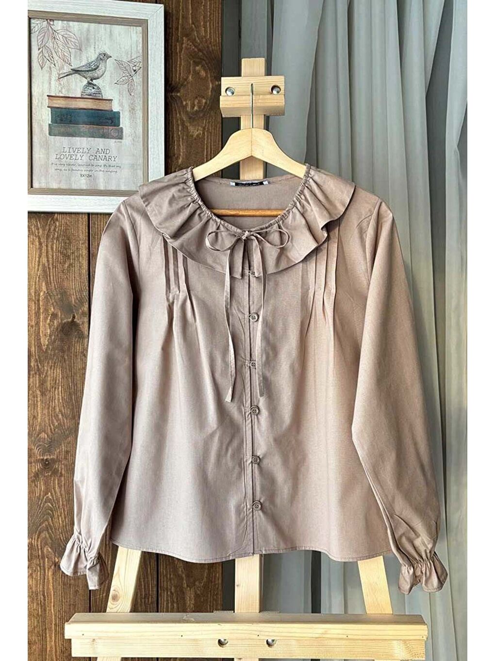 Bej Vizon Bebe Yaka Fiyonklu Gömlek-4