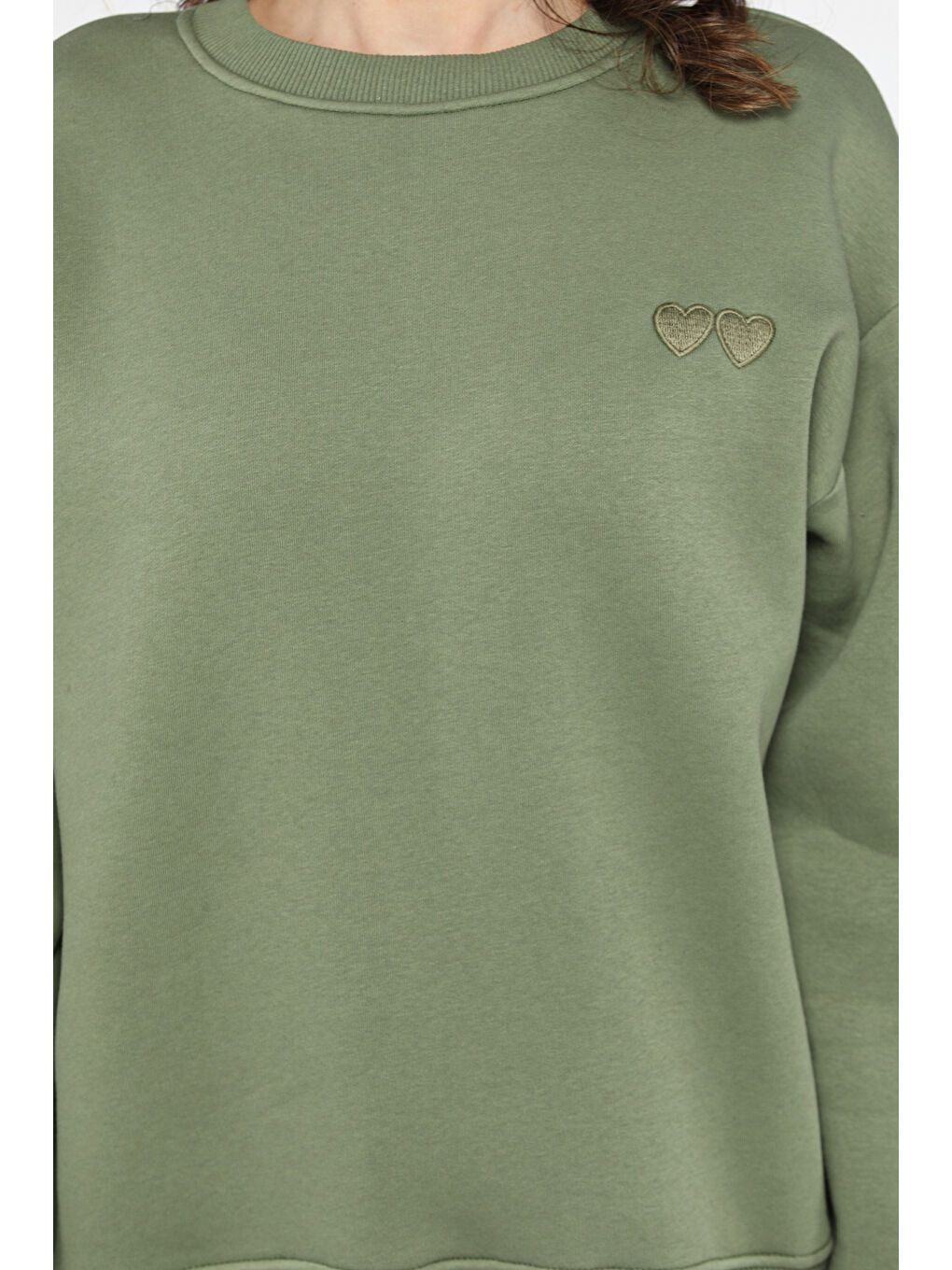 Haki Kalp Nakışlı Üç İplik Şardonlu Kadın Sweatshirt-3