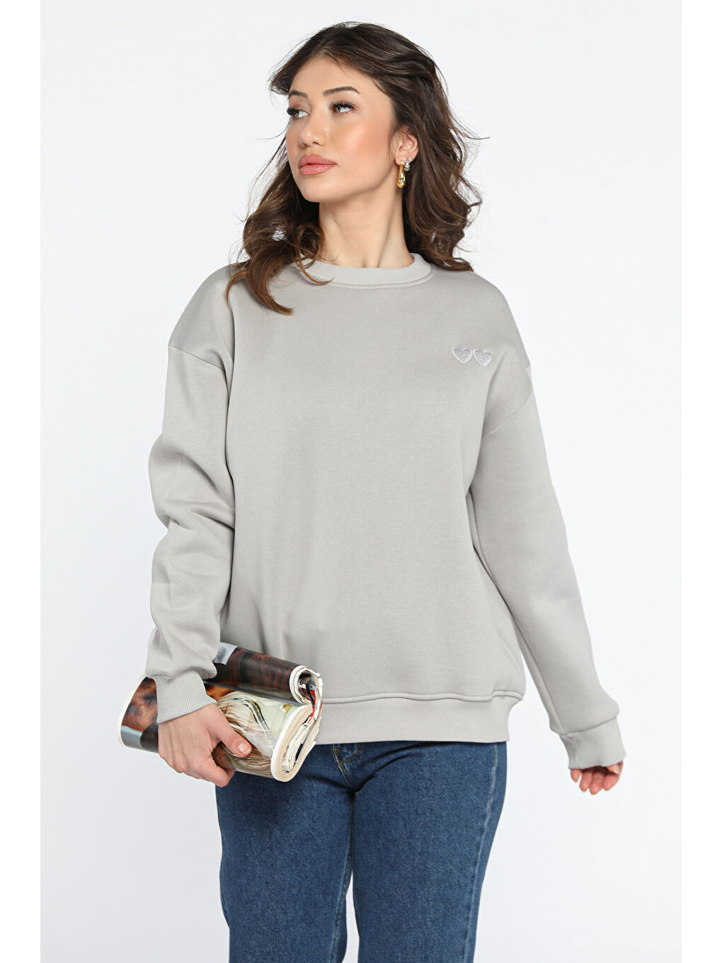Gri Kalp Nakışlı Üç İplik Şardonlu Kadın Sweatshirt-1