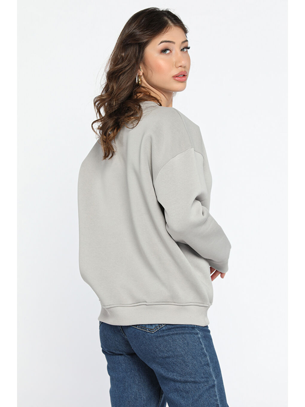 Gri Kalp Nakışlı Üç İplik Şardonlu Kadın Sweatshirt-2