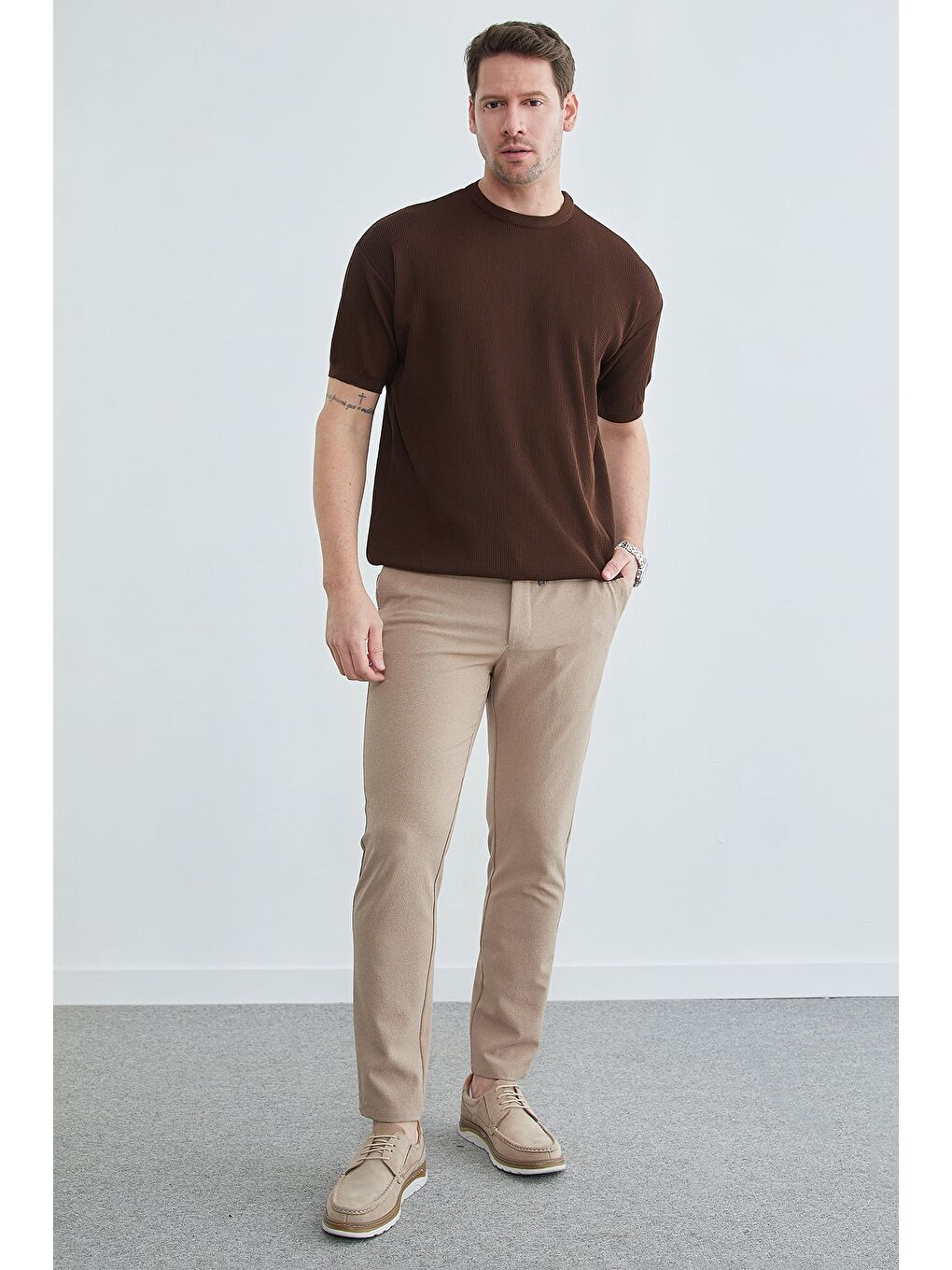 Bej Beli Bağcıklı Dokulu Pantolon