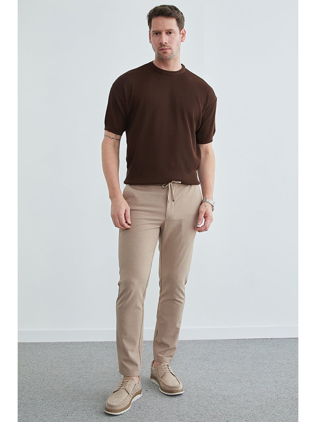 Bej Beli Bağcıklı Dokulu Pantolon-4