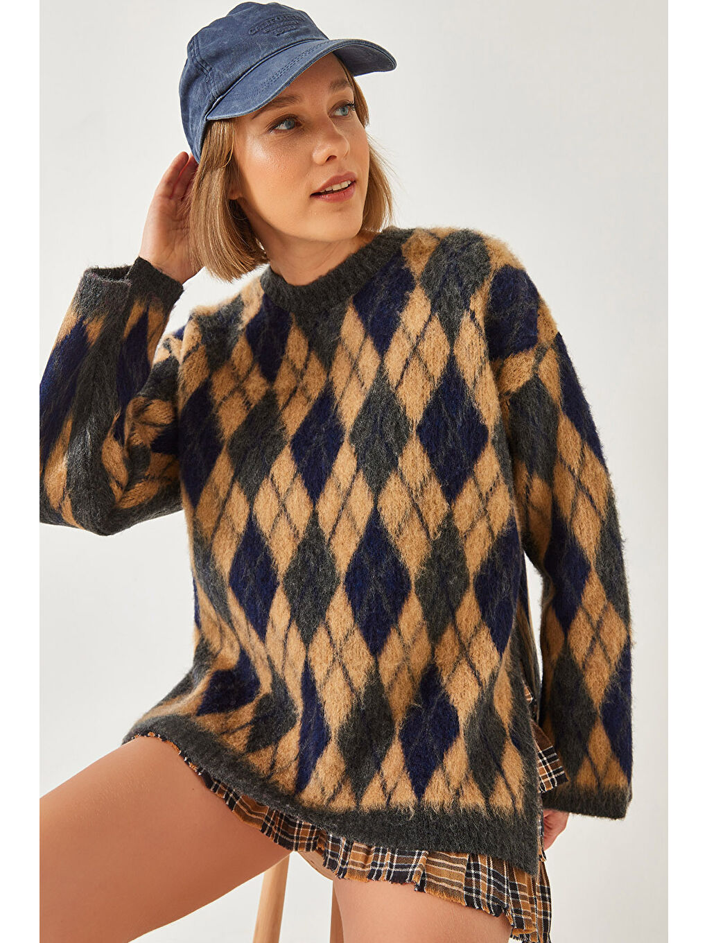 Antrasit Kadın Şardonlu Baklavalı Yırtmaçlı Triko Kazak