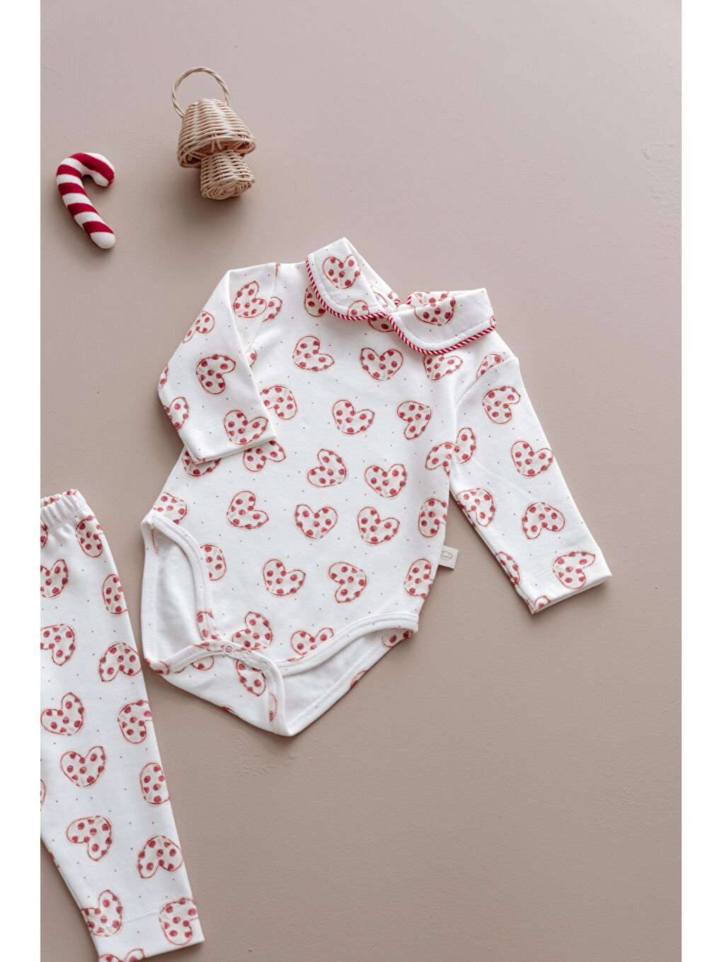 Beyaz Puffy Sleep Kalp Kurabiye Serisi Body Tayt Takım-4