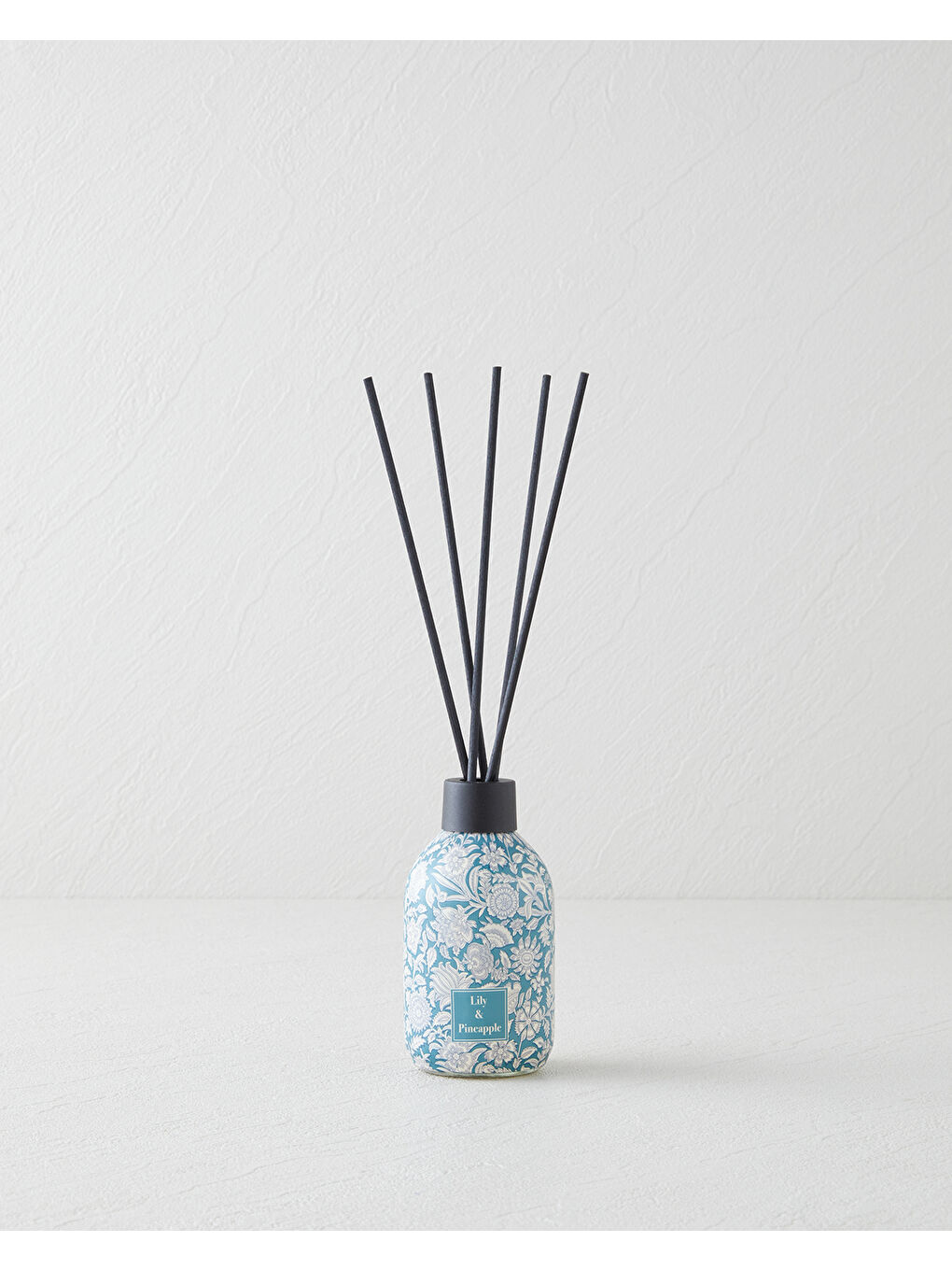 Lily & Pineapple Çubuklu Oda Kokusu 100 ml Mavi-1