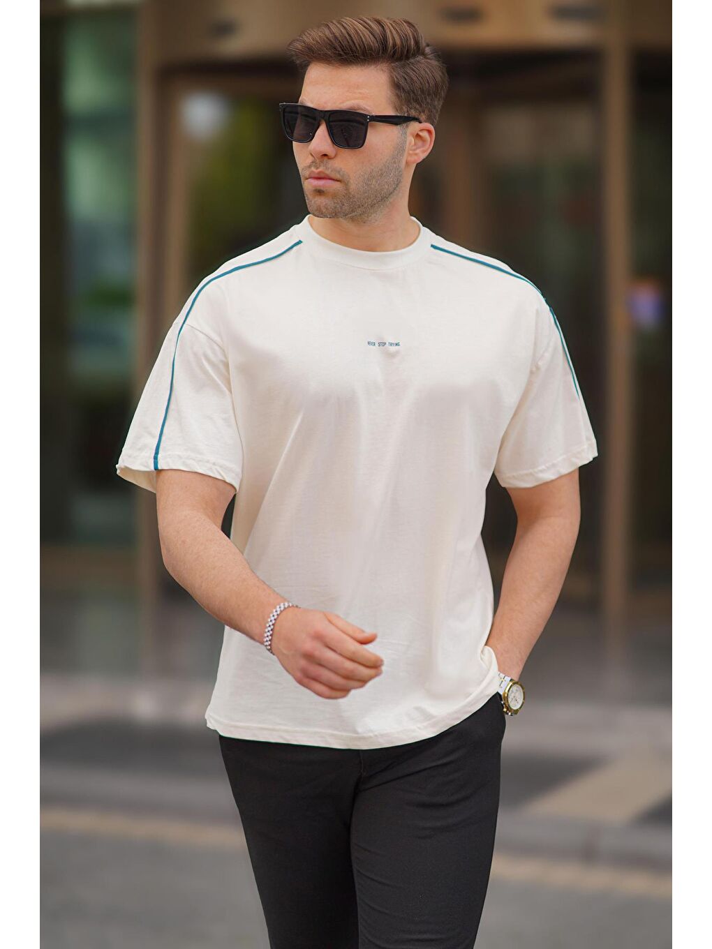 Ekru Oversize Bisiklet Yaka %100 Pamuk Tişört 7009