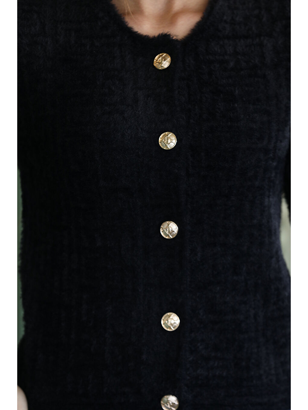 Siyah Kabartama Desen Sakallı Kadın Triko Hırka-2