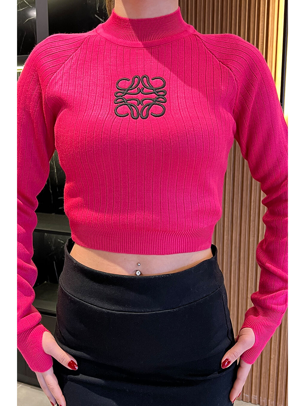 Fuşya Ön Nakışlı Crop Top Triko Bluz-2