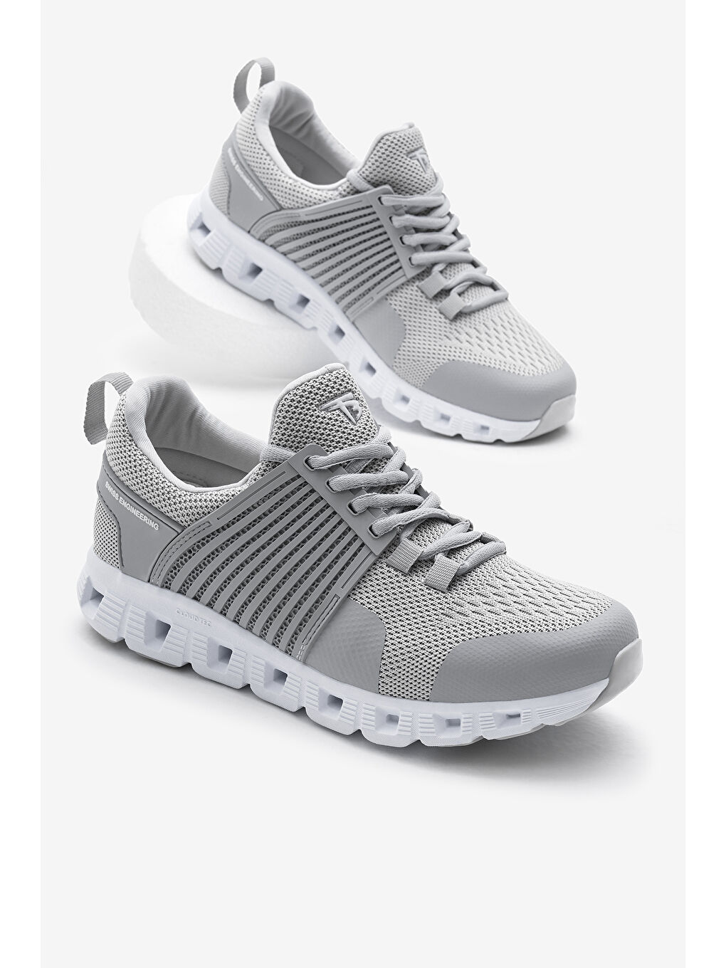 Unisex Gri Tasarım Termo Taban Şeritli Nefes Alabilen Kumaş Bağcıklı Spor Ayakkabı