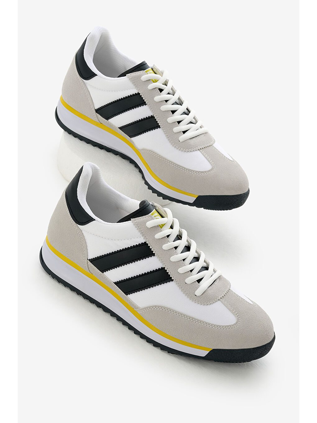 Unisex Beyaz Termo Taban Çift Şeritli Bağcıklı Spor Ayakkabı