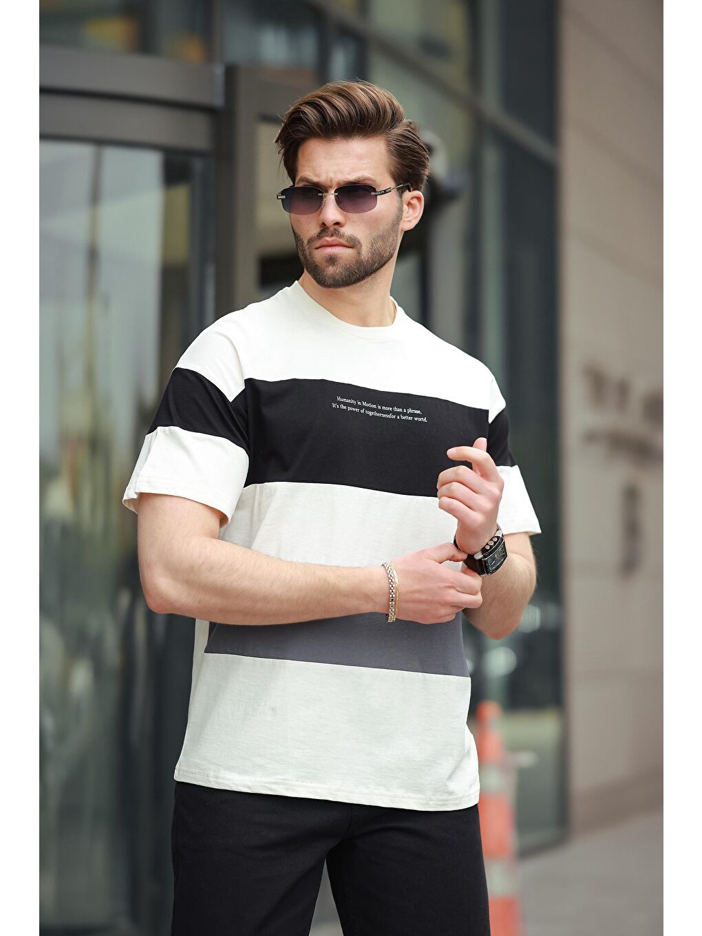 Siyah Oversize Renk Bloklu Bisiklet Yaka Baskılı Tişört 7025