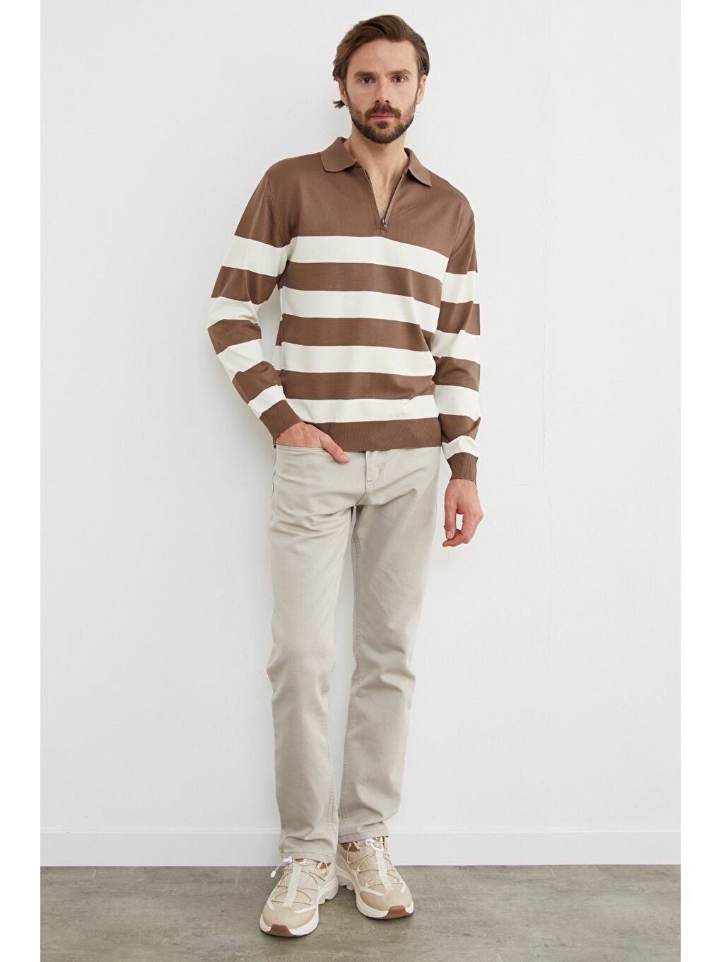 Kahverengi Çizgili Yarım Fermuarlı Polo Yaka Triko Kazak-2