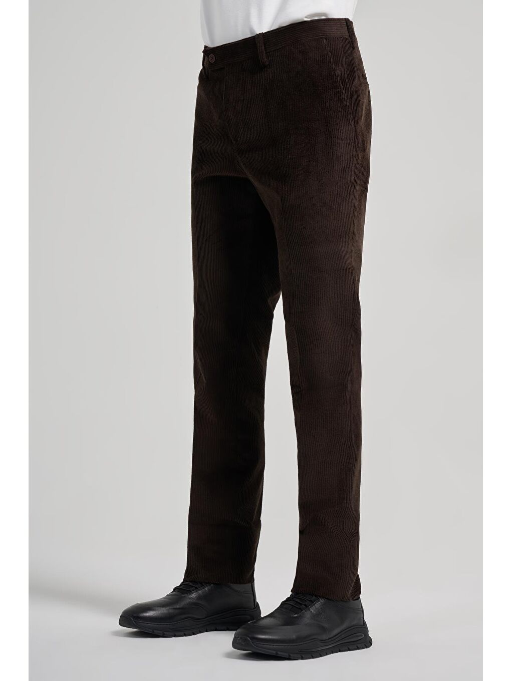 Koyu Kahverengi Pamuklu Yandan Cepli Comfort Fit Kadife Erkek Pantolon 1003245160-2