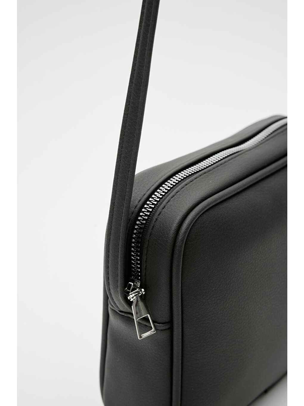 Lina Çapraz Çanta Siyah-3