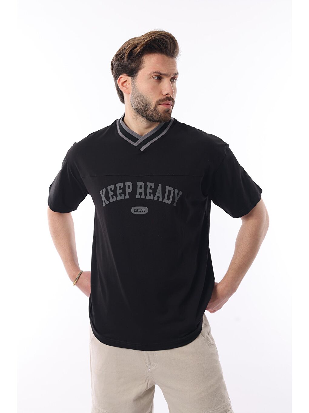 Siyah V Yaka Baskılı Kısa Kollu Overfit %100 Pamuk Tişört 7039-1