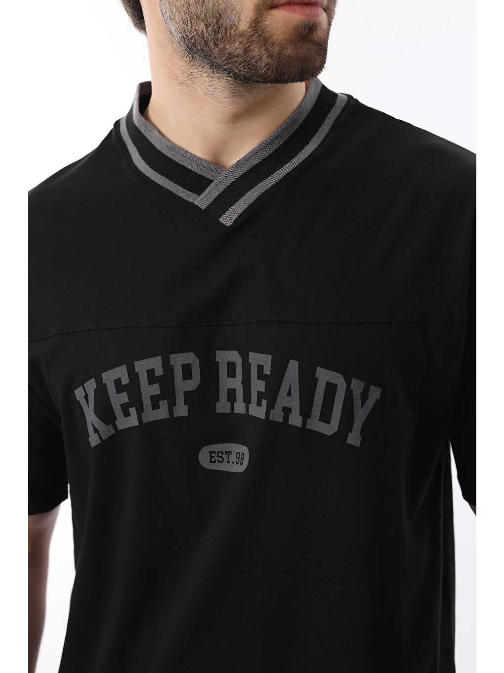 Siyah V Yaka Baskılı Kısa Kollu Overfit %100 Pamuk Tişört 7039-2