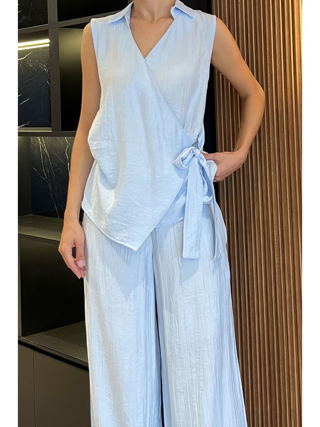 Mavi Kadın Kruvaze Yaka Bağlama Detaylı Bluz Pantolon İkili Takım-3