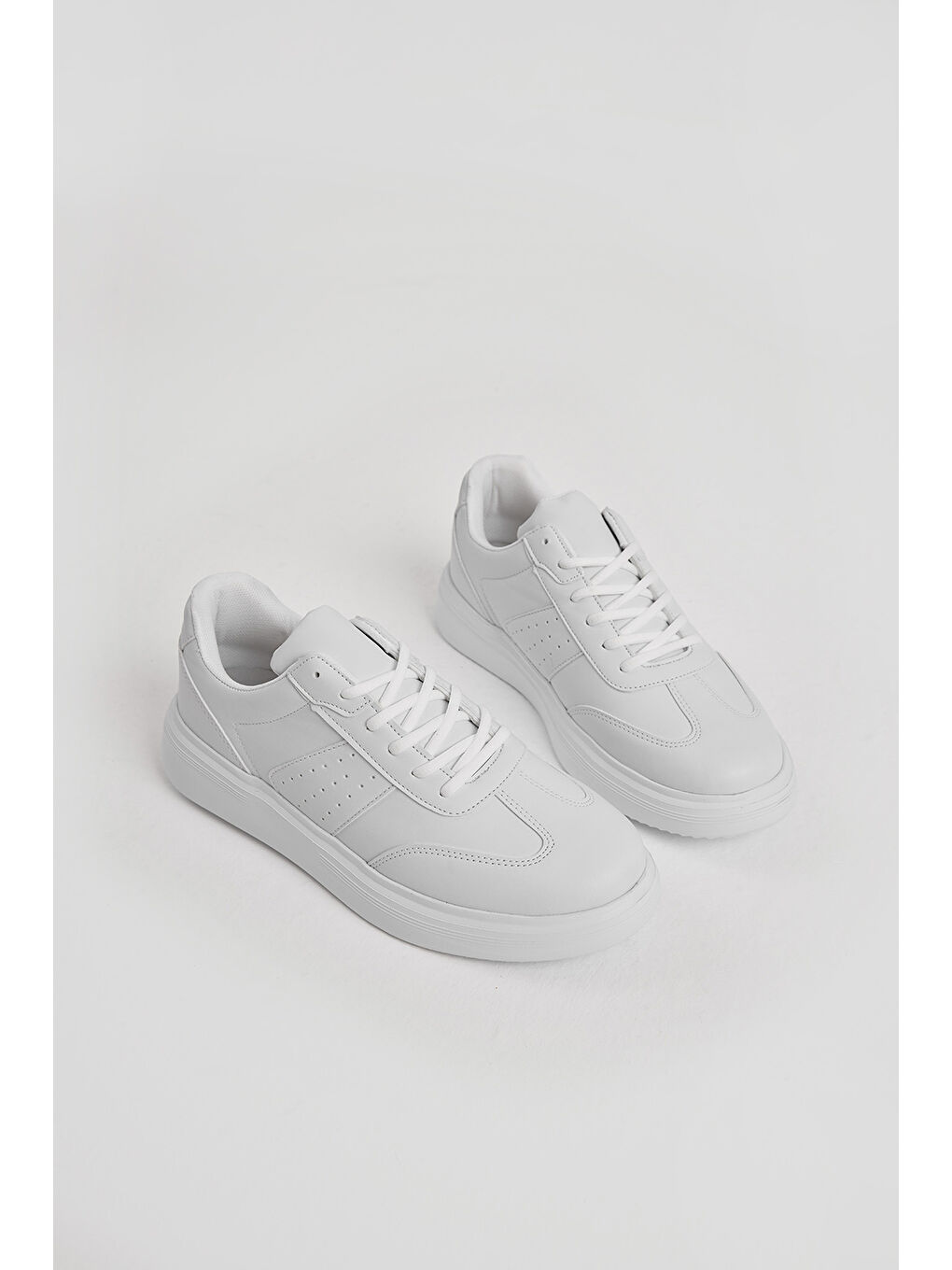 Erkek Beyaz Kalın Faylon Hafif Taban Bağcıklı Spor Ayakkabı