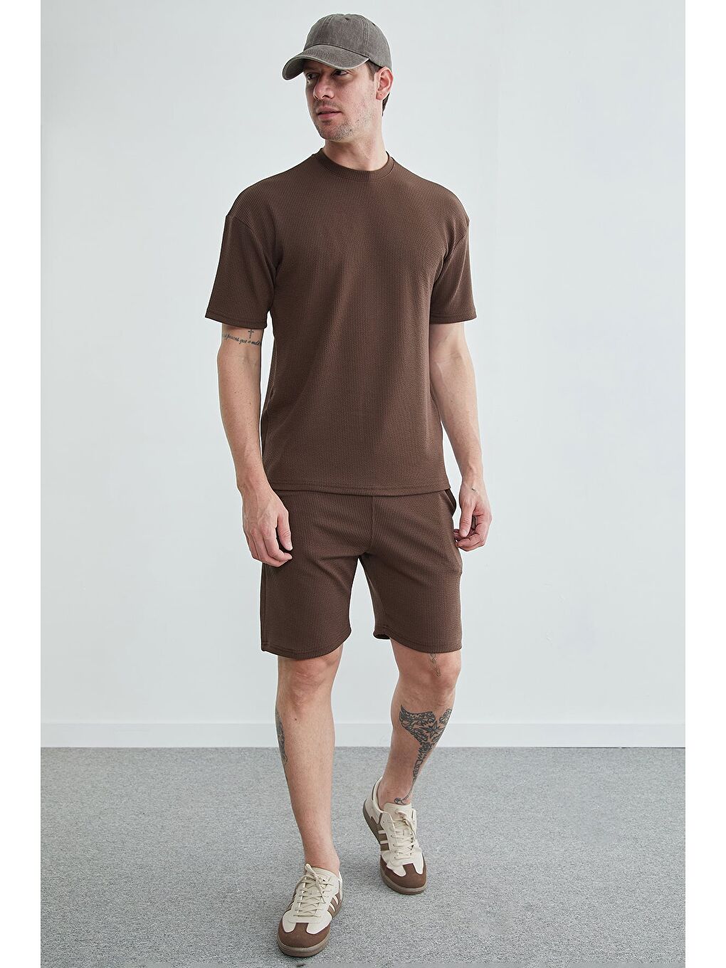 Kahverengi Beli Lastikli Fitilli Şort-3