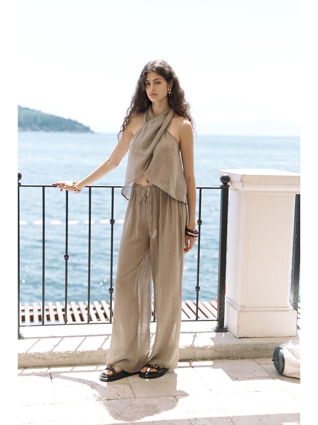 Cadhas Boyundan Bağlamalı Haki Crop Pantolon Takım