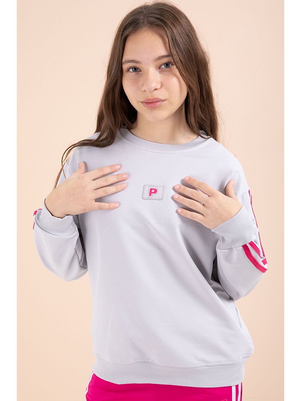 Fuşya Şerit Detaylı Geniş Paça Nakışlı Kız Oversize Eşofman Takımı 23457-1